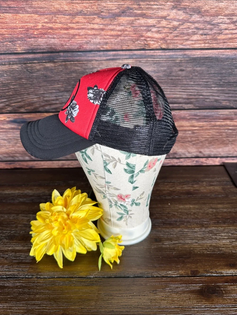 Volcom Tagurit Graphic Red and Black Floral Logo Cap